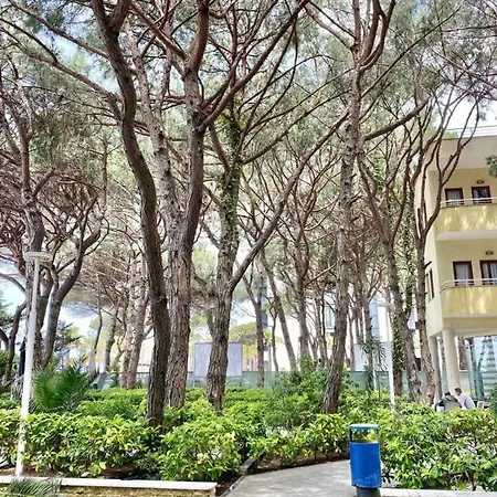 Lovely 2-bedroom Flat 1 Min Walk Appartement